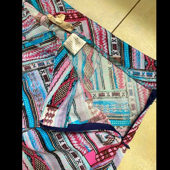 Juniors-Colorful Skort-Zip Up Side**NEVER WORN** - Picture 4 of 4